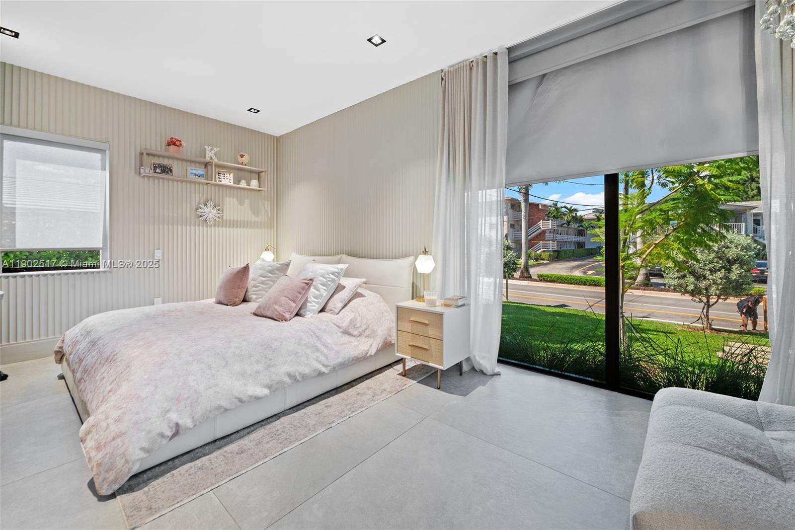 655 Layne Blvd Hallandale Beach, FL 33009