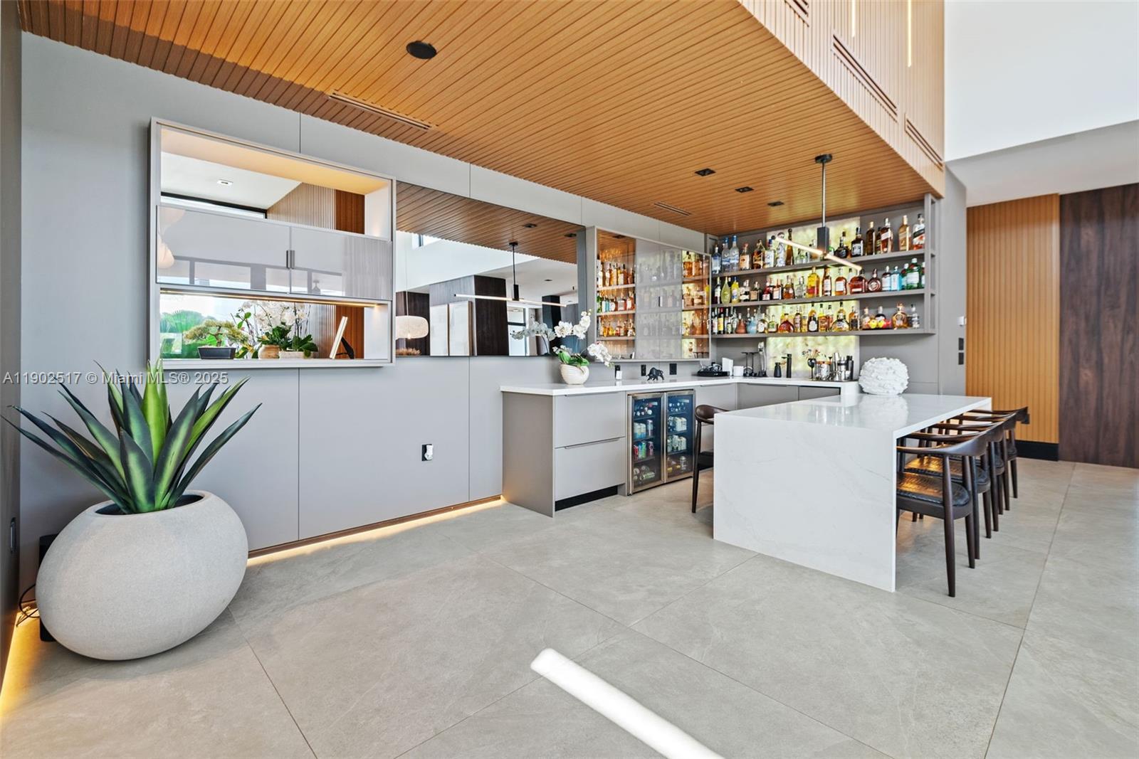 655 Layne Blvd Hallandale Beach, FL 33009