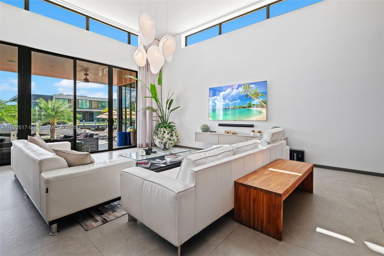 655 Layne Blvd Hallandale Beach, FL 33009