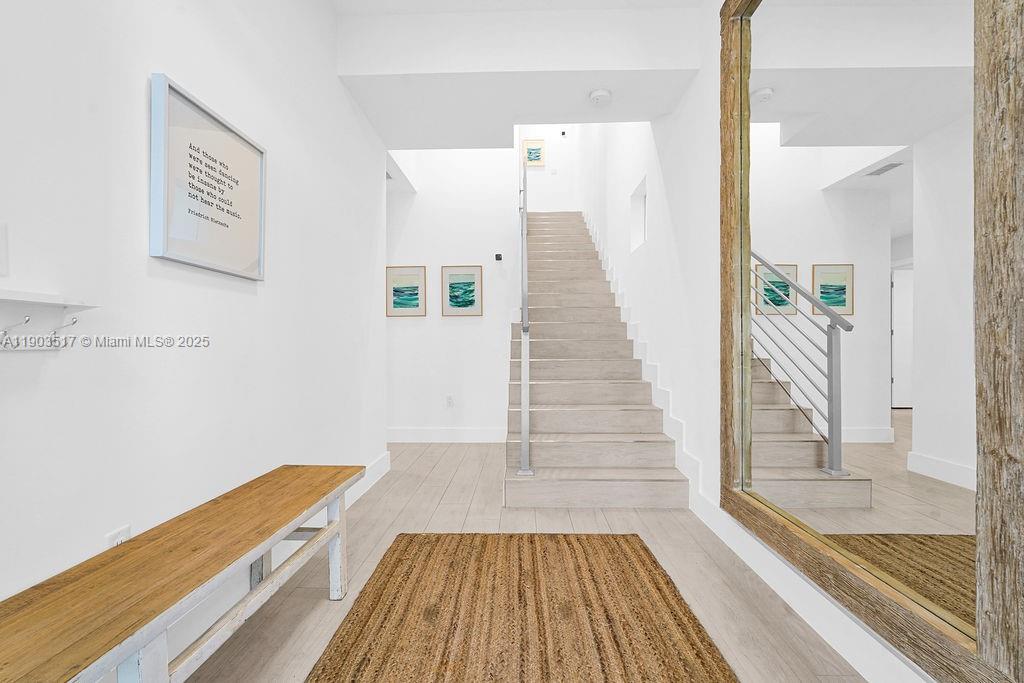 348 Desoto St Hollywood, FL 33019