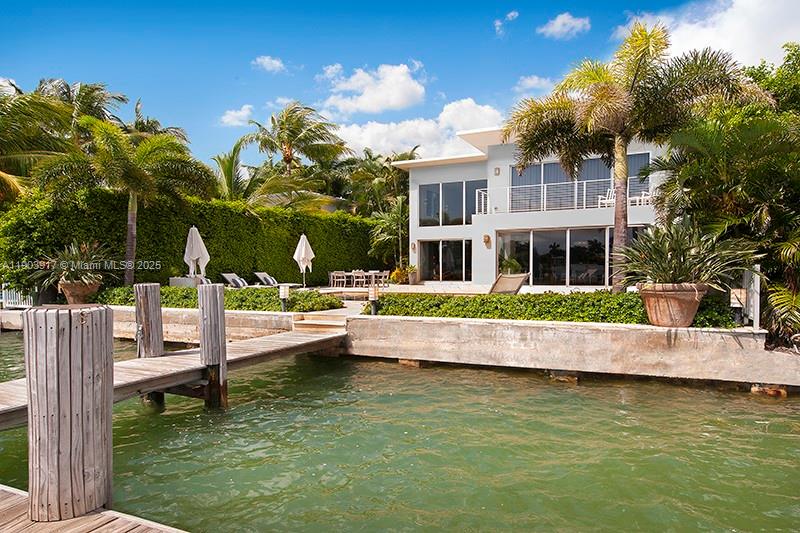 405 E San Marino Dr Miami Beach, FL 33139 405 E San Marino Dr Miami Beach, FL 33139