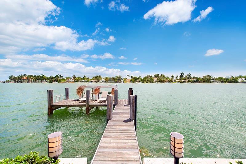 405 E San Marino Dr Miami Beach, FL 33139 405 E San Marino Dr Miami Beach, FL 33139