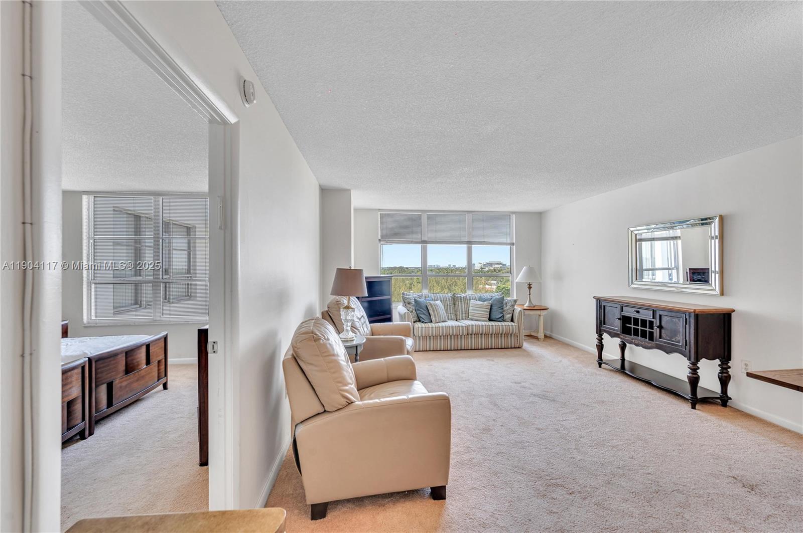 4101 Pine Tree Dr #707 Miami Beach, FL 33140