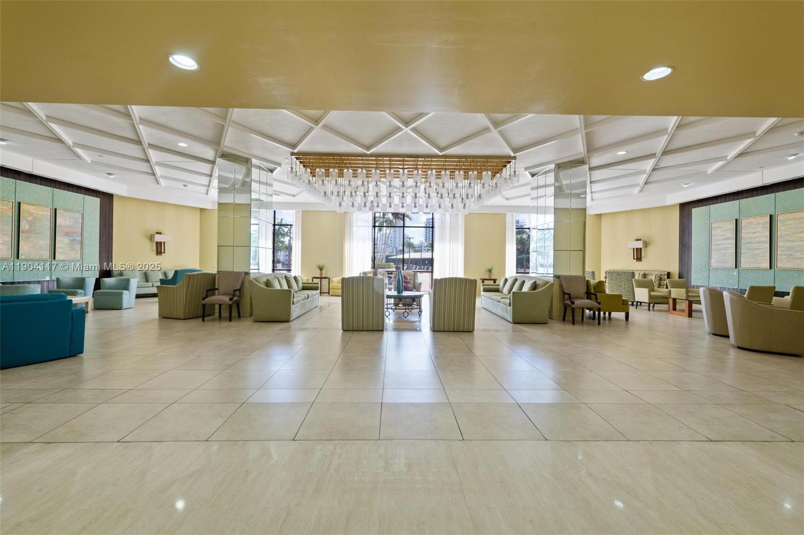 4101 Pine Tree Dr #707 Miami Beach, FL 33140