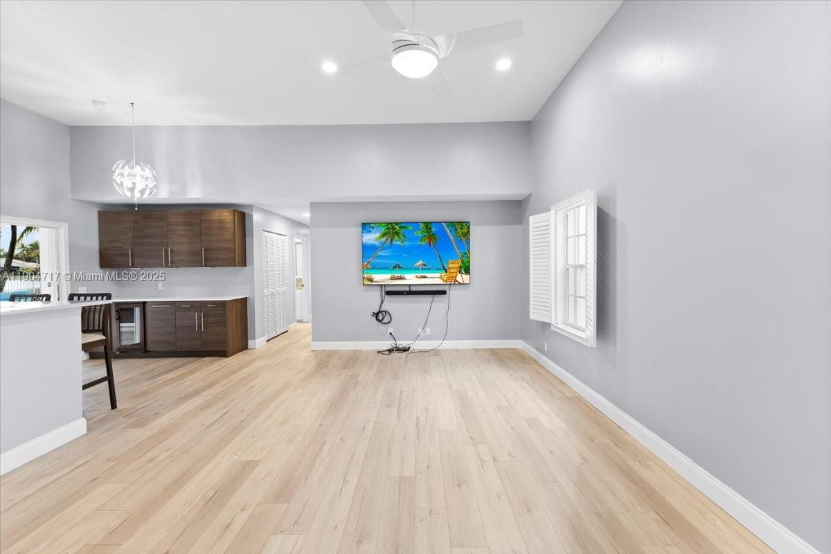 642 Heritage Dr Weston, FL 33326