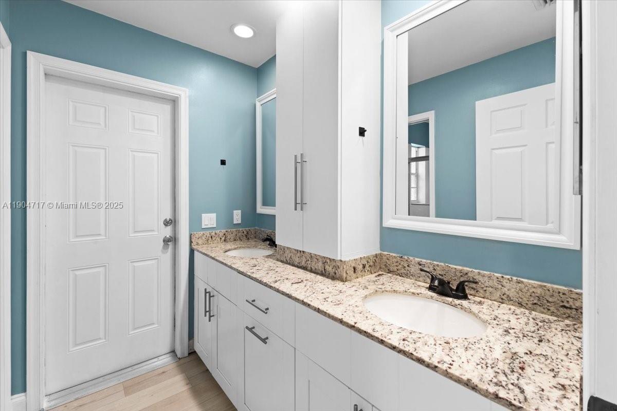 642 Heritage Dr Weston, FL 33326