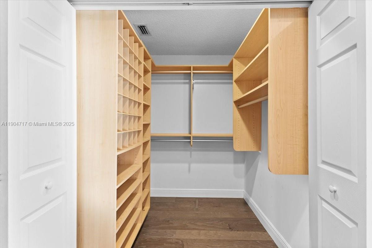 642 Heritage Dr Weston, FL 33326