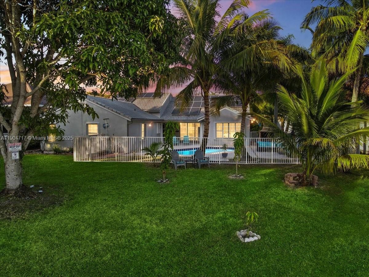 642 Heritage Dr Weston, FL 33326