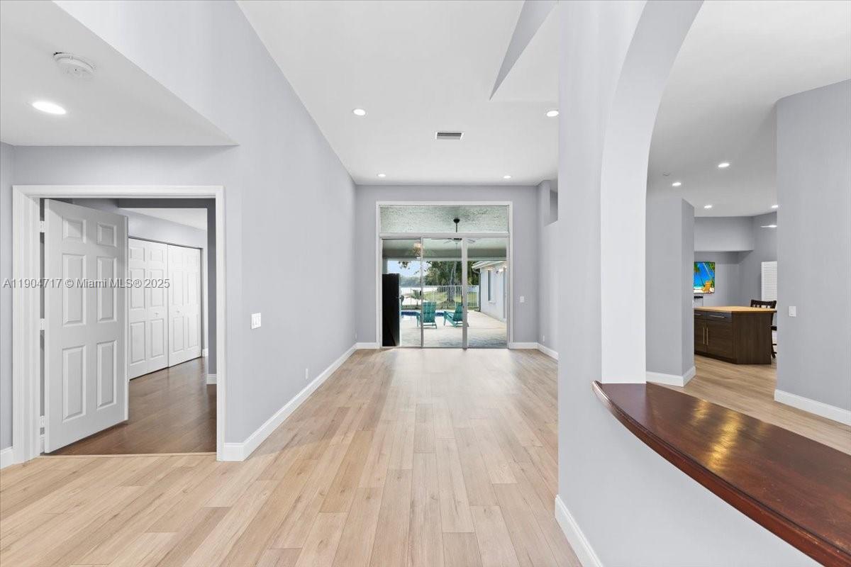 642 Heritage Dr Weston, FL 33326