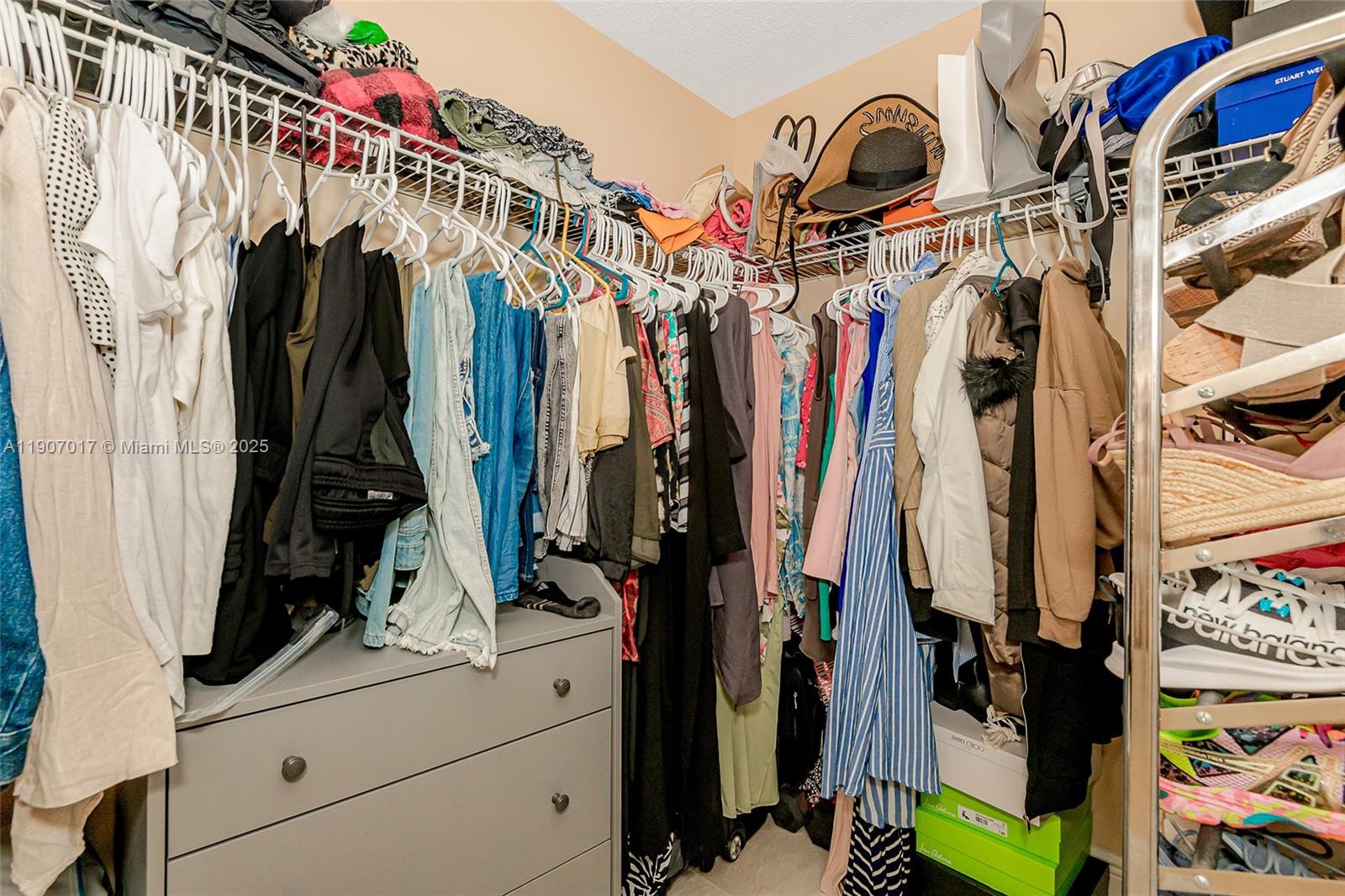 13155 NW 9th Ct Pembroke Pines, FL 33028