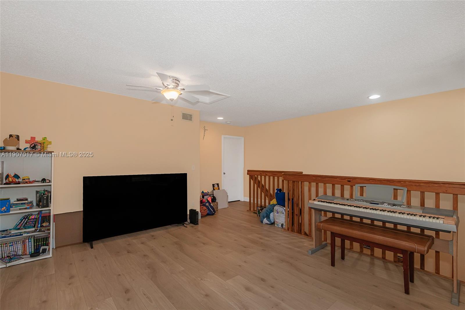 13155 NW 9th Ct Pembroke Pines, FL 33028