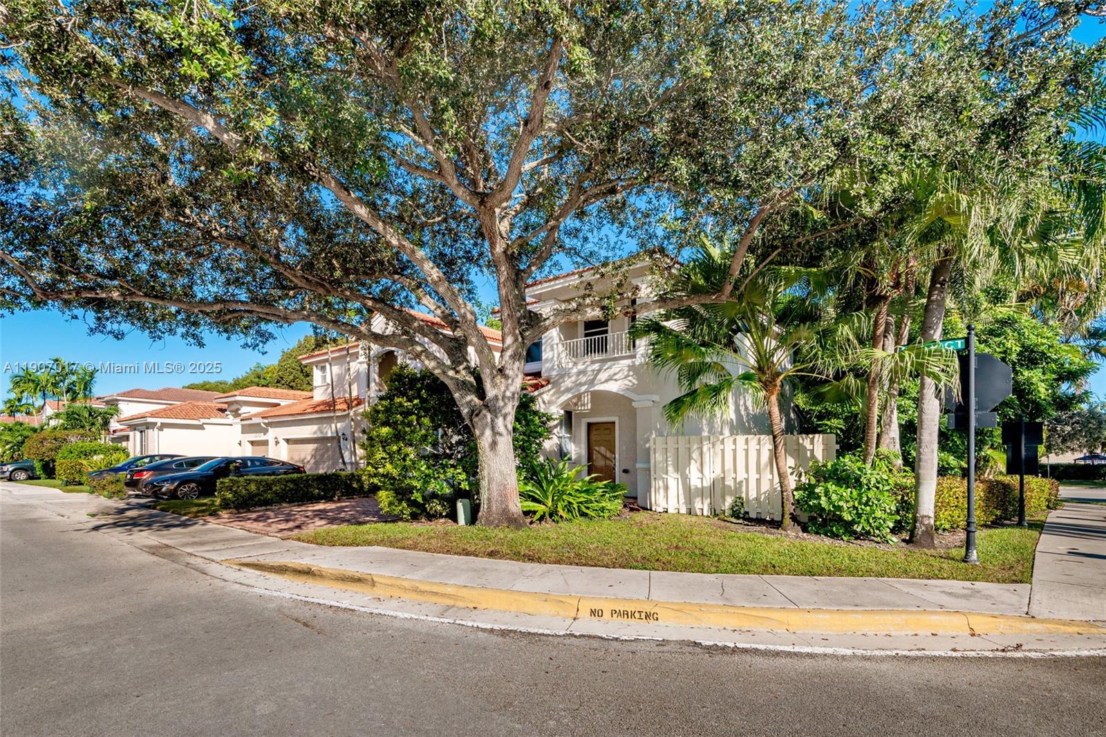 13155 NW 9th Ct Pembroke Pines, FL 33028