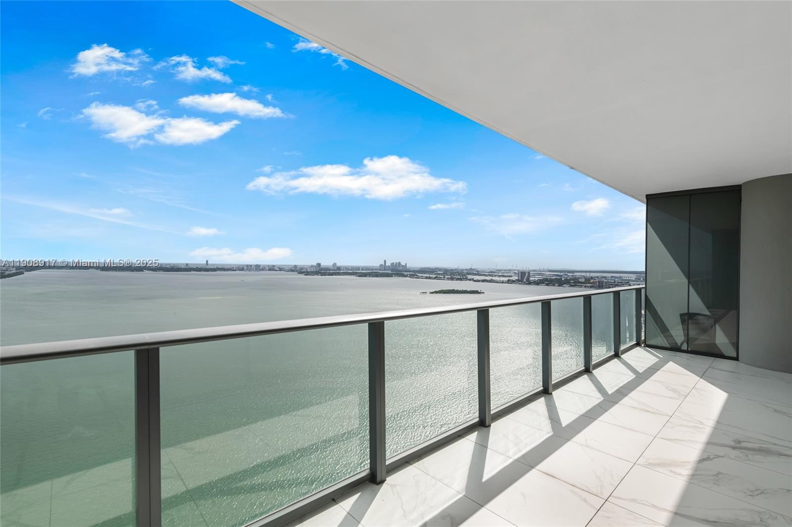 3131 NE 7th Ave #3505