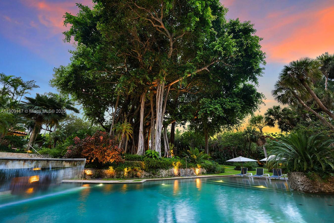 3585 Anchorage Way Miami, FL 33133