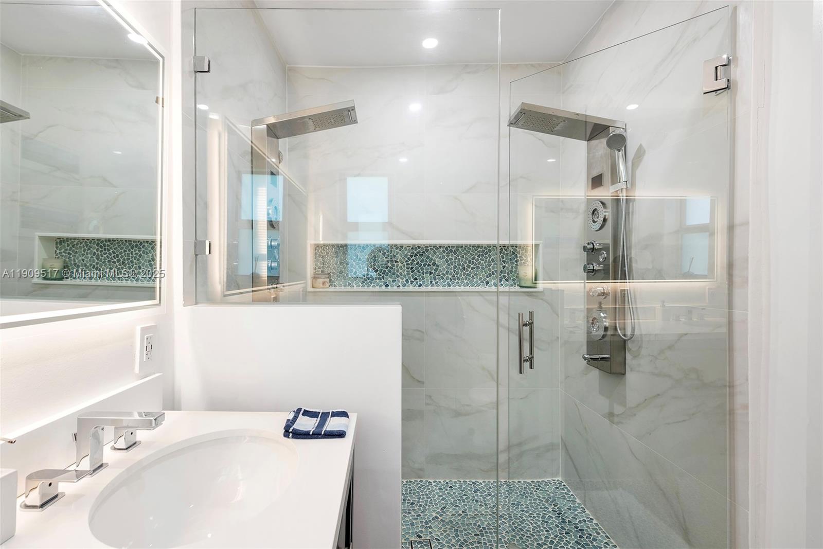 7940 Hawthorne Ave Miami Beach, FL 33141