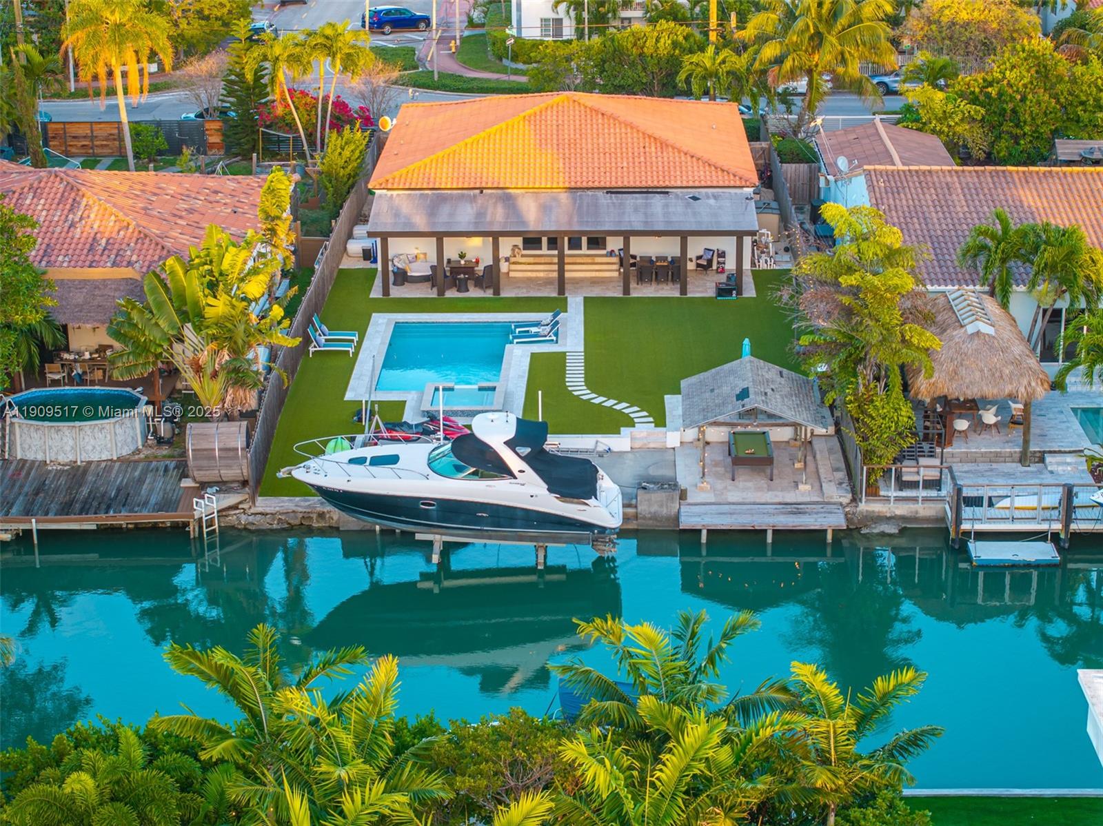 7940 Hawthorne Ave Miami Beach, FL 33141