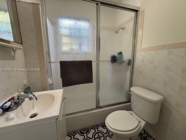 Undisclosed Address Miami, FL 33142