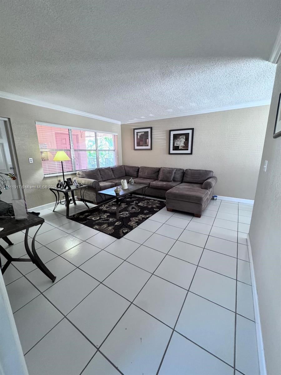 2451 NE 49th St #213