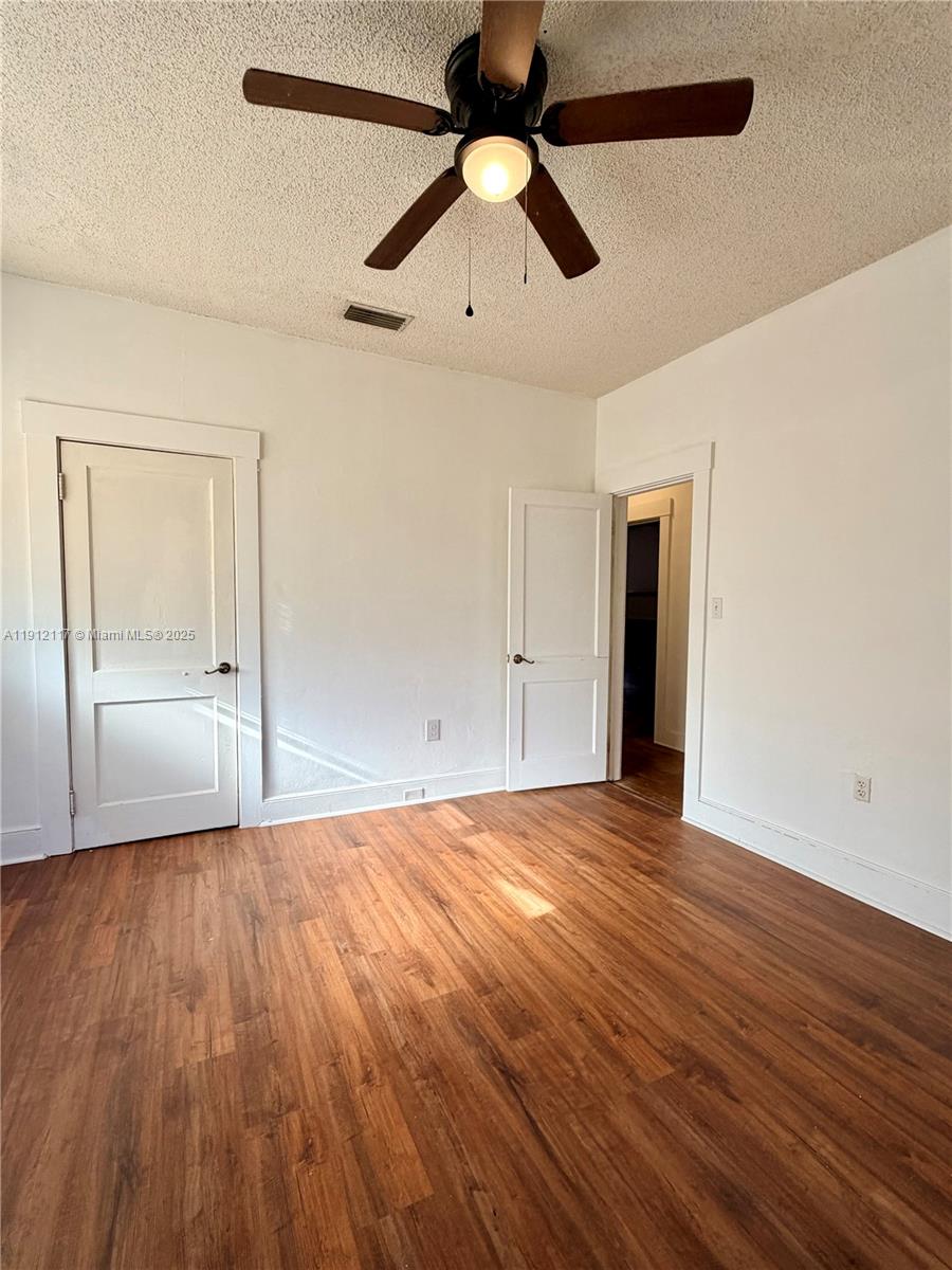 445 SW 24th Rd Miami, FL 33129