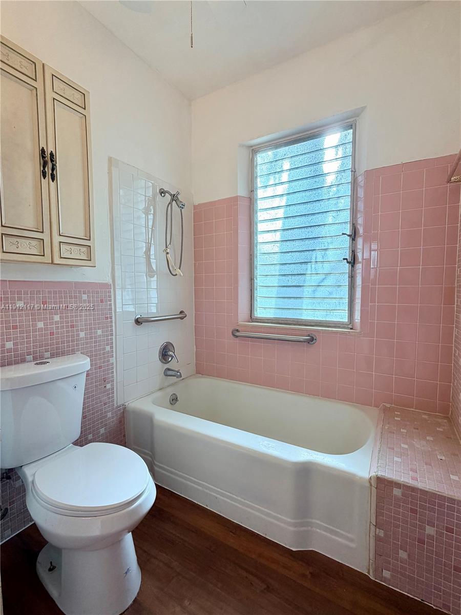 445 SW 24th Rd Miami, FL 33129