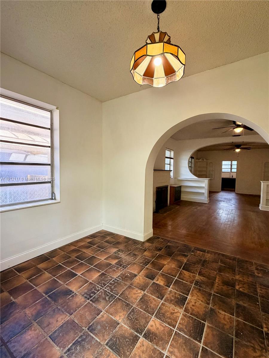 445 SW 24th Rd Miami, FL 33129