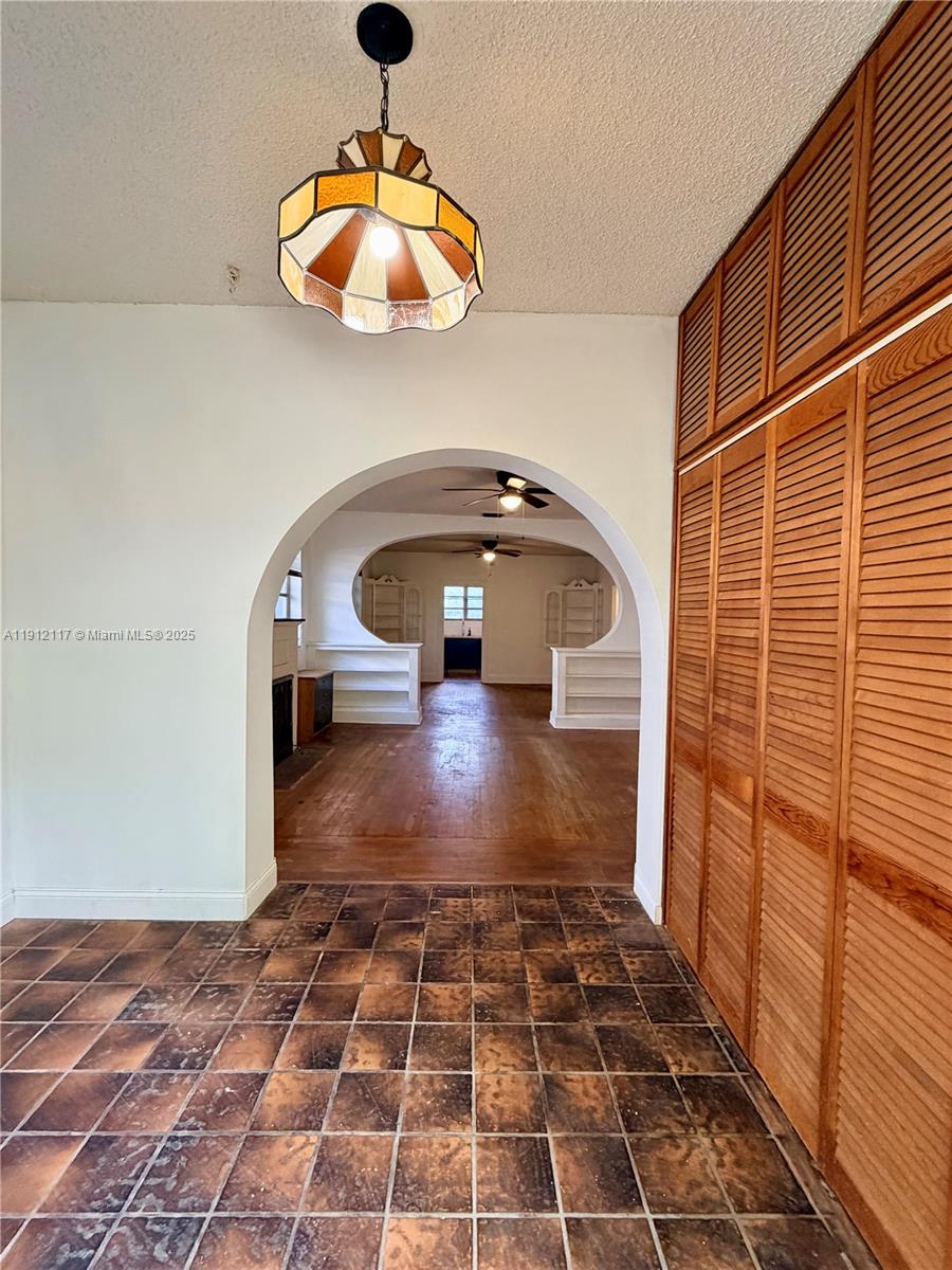 445 SW 24th Rd Miami, FL 33129