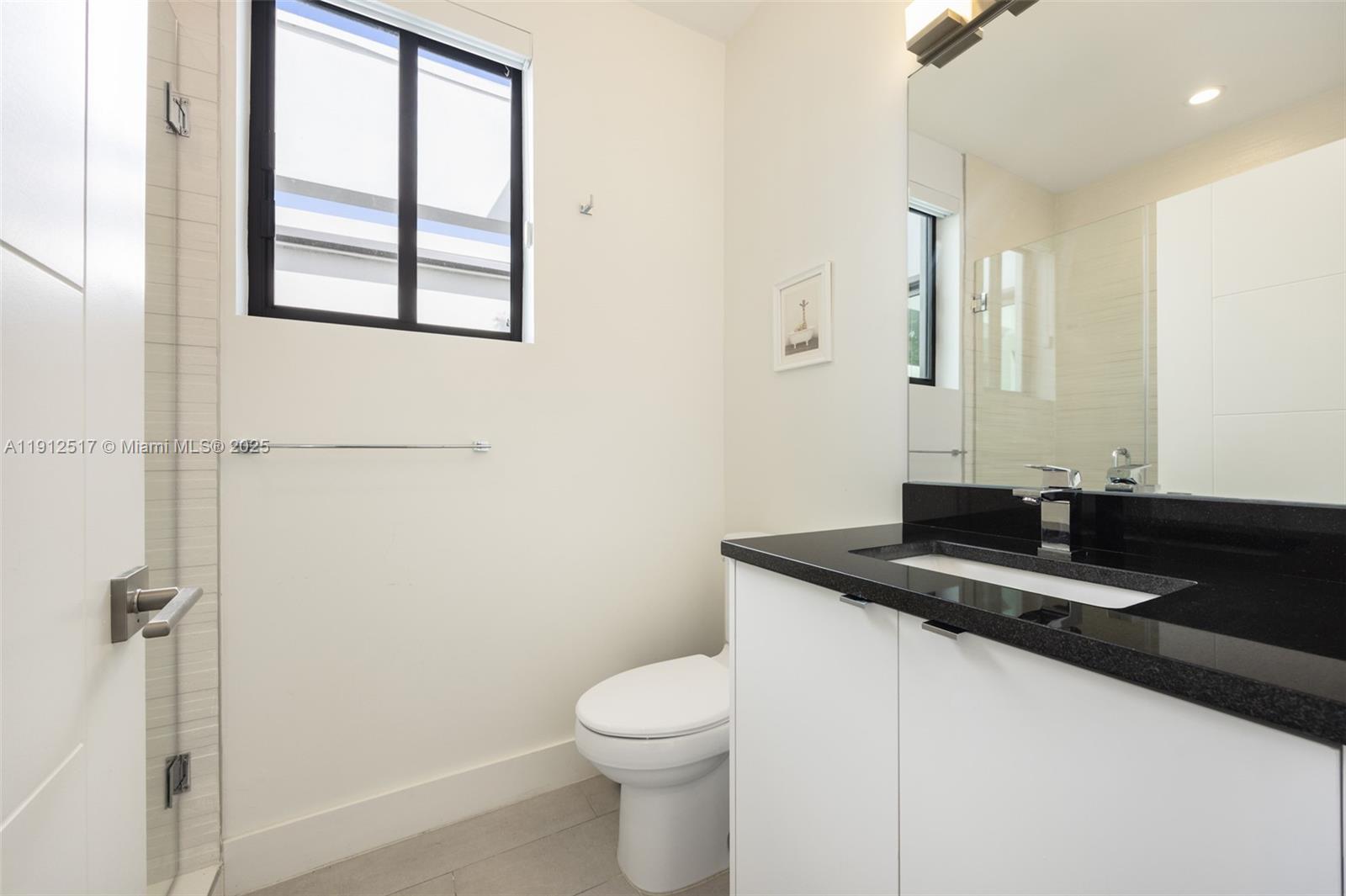 3174 Elizabeth St Coconut Grove, FL 33133