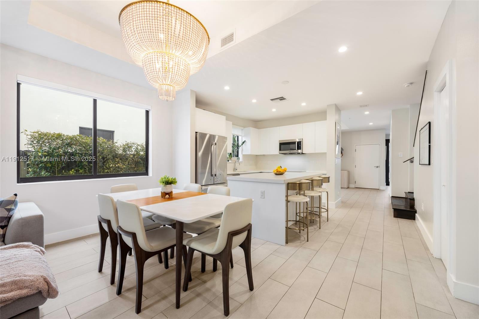 3174 Elizabeth St Coconut Grove, FL 33133