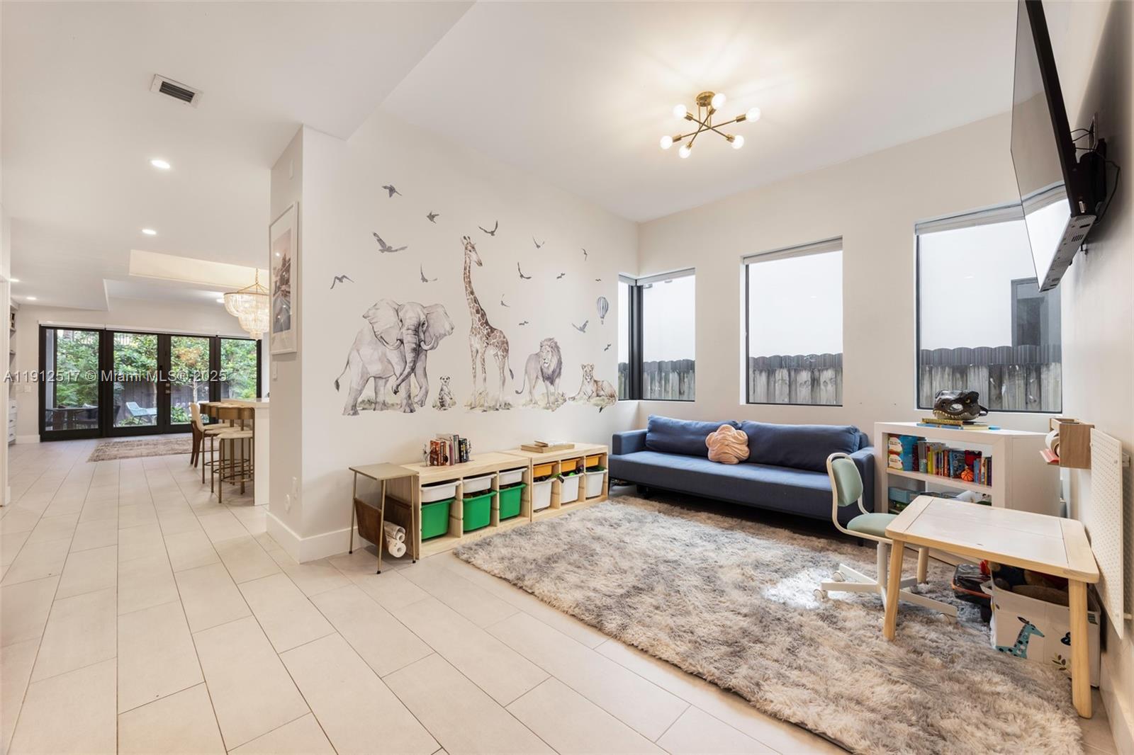 3174 Elizabeth St Coconut Grove, FL 33133