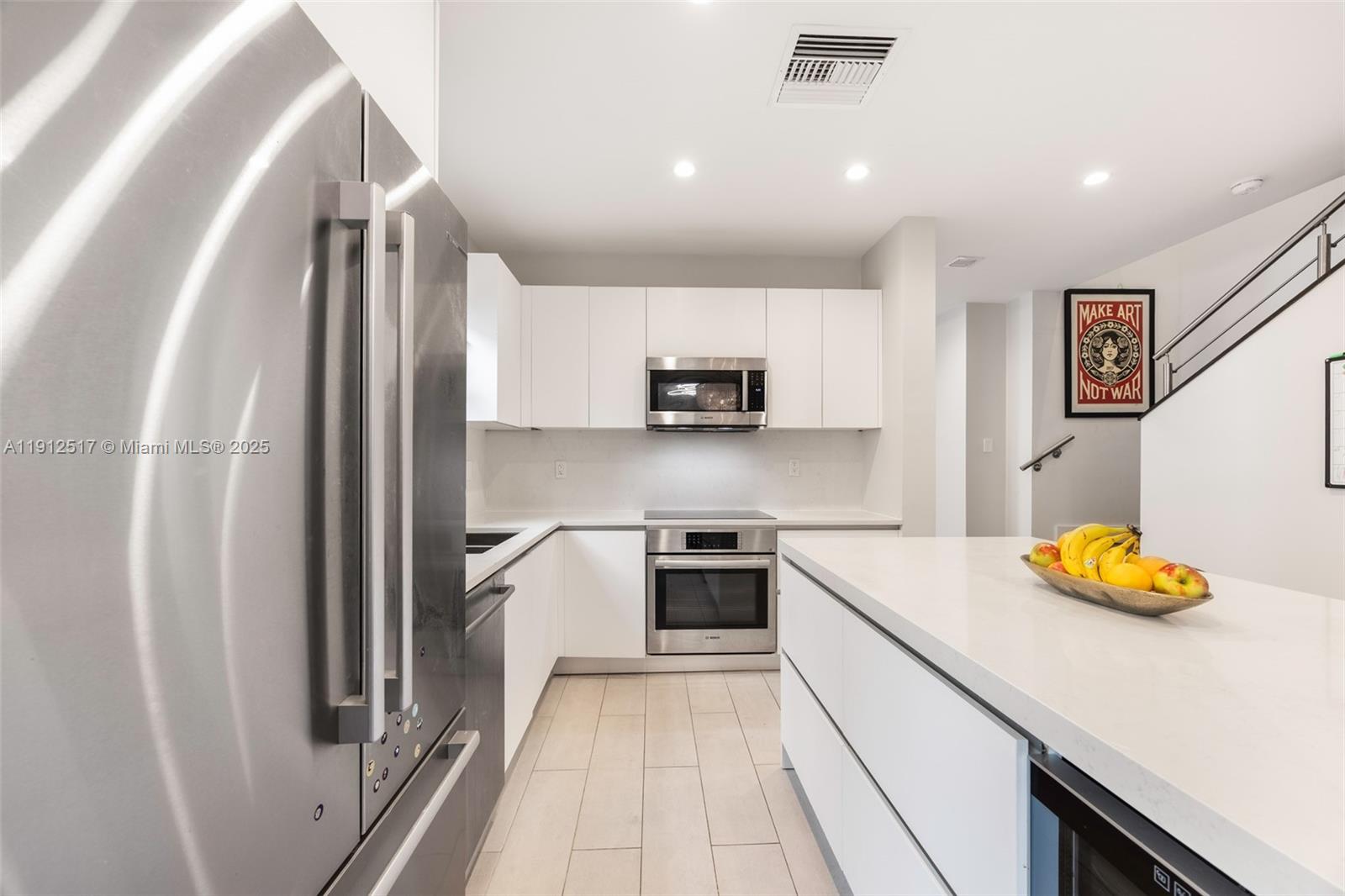 3174 Elizabeth St Coconut Grove, FL 33133