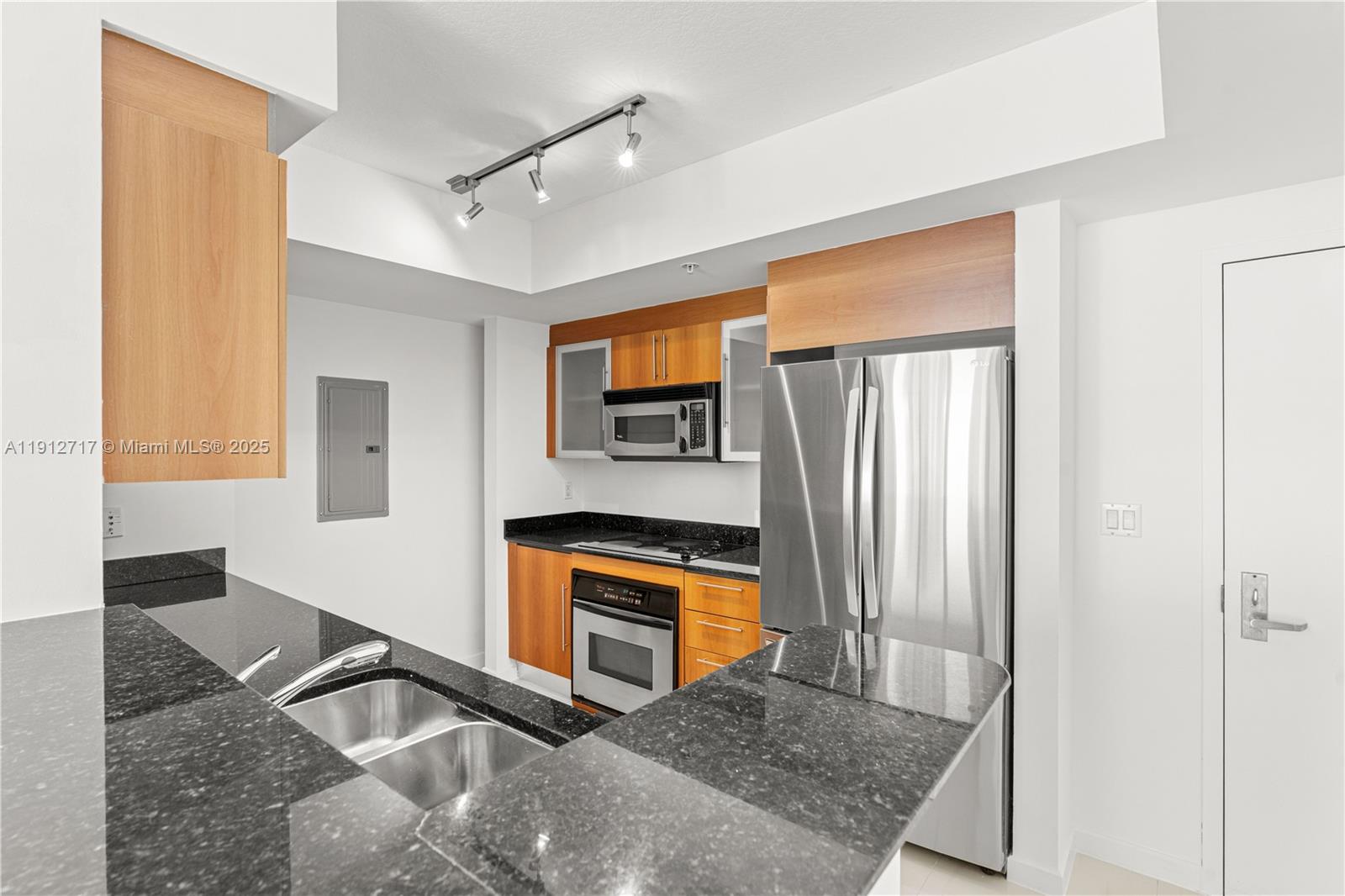 image One Miami East8