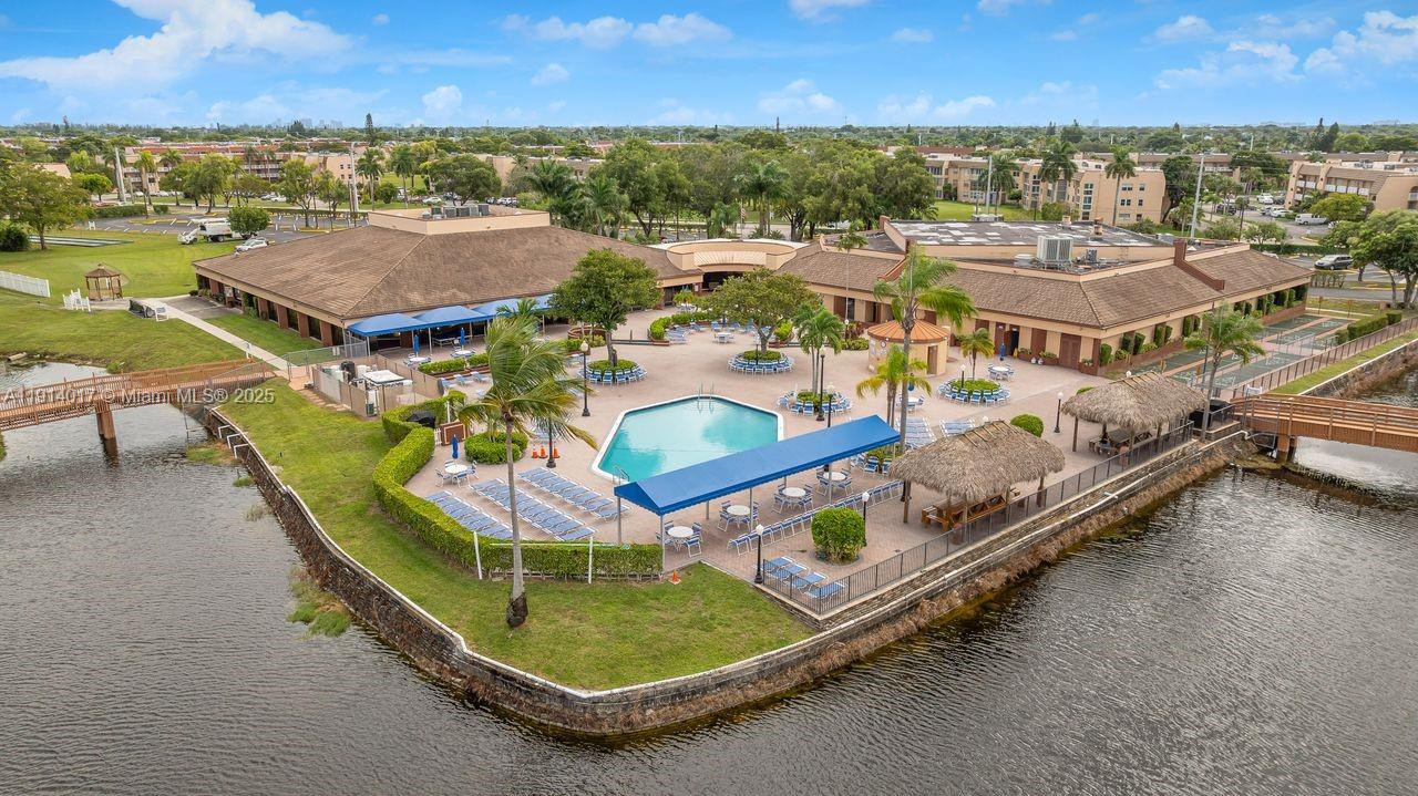 9310 Sunrise Lks Blvd #301