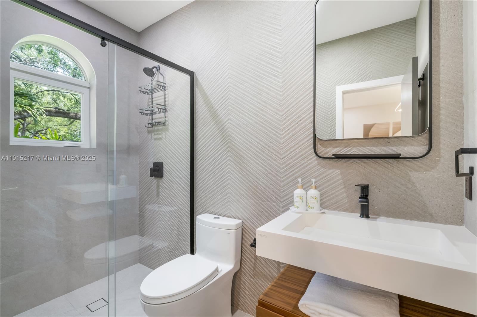 8941 SW 65th Ct #8941 Pinecrest, FL 33156