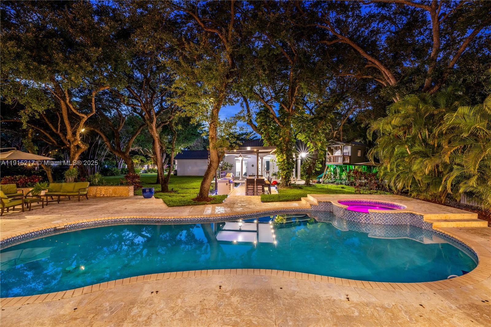 8941 SW 65th Ct #8941 Pinecrest, FL 33156