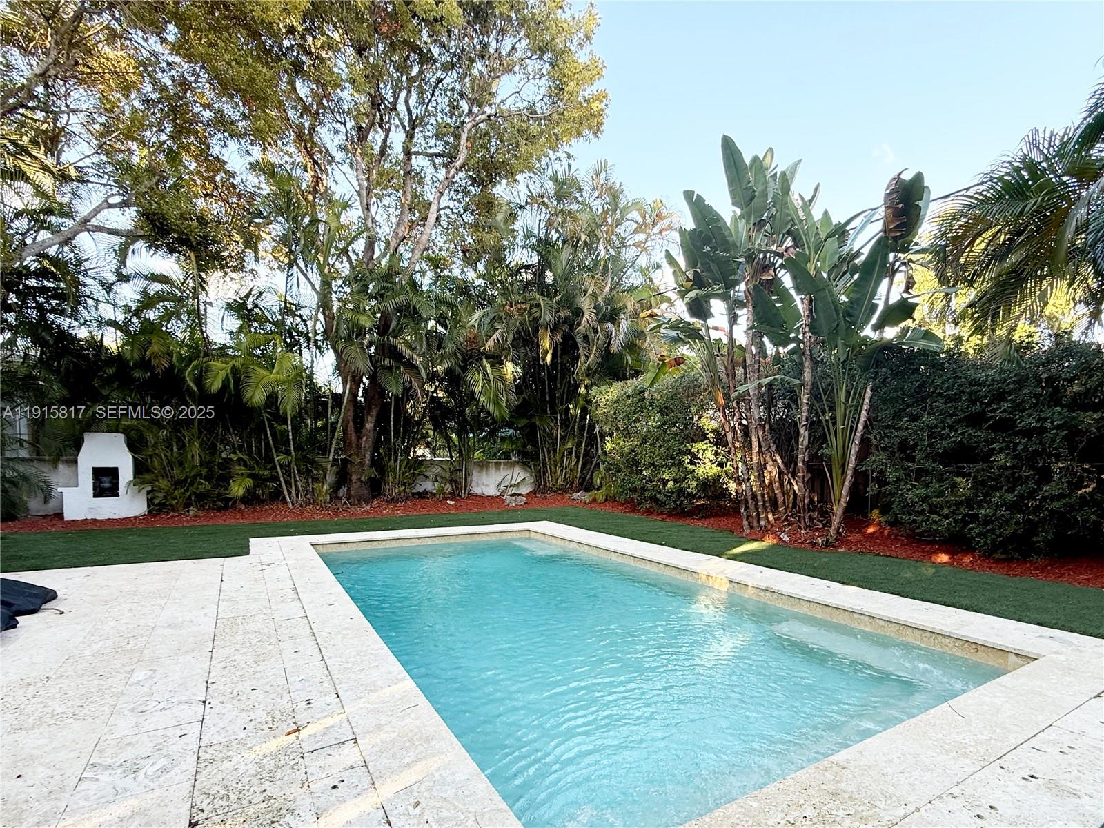 5835 La Gorce Dr Miami Beach, FL 33140