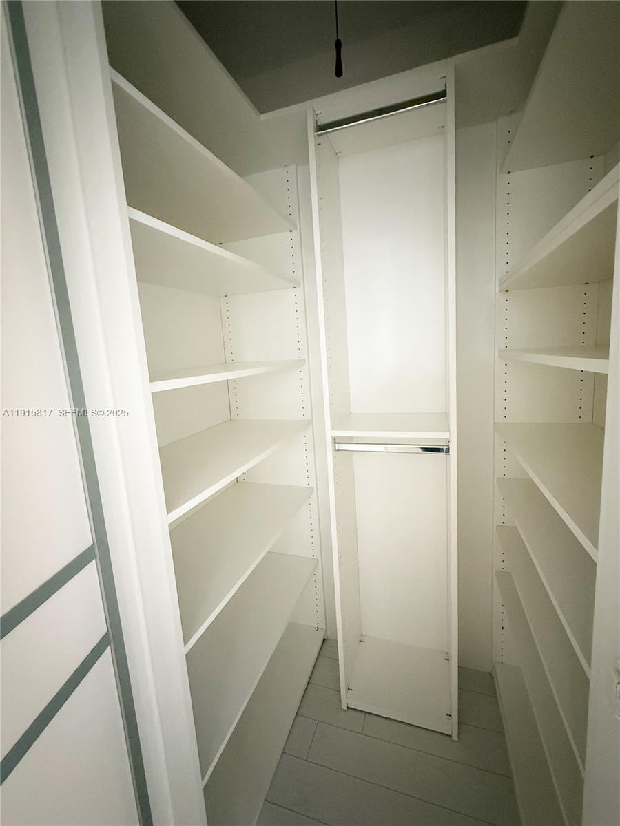 5835 La Gorce Dr Miami Beach, FL 33140