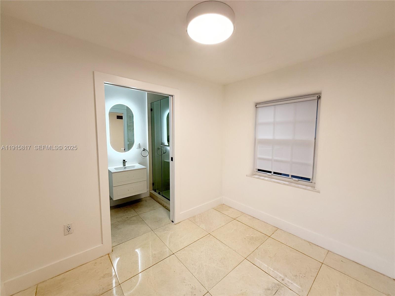 5835 La Gorce Dr Miami Beach, FL 33140