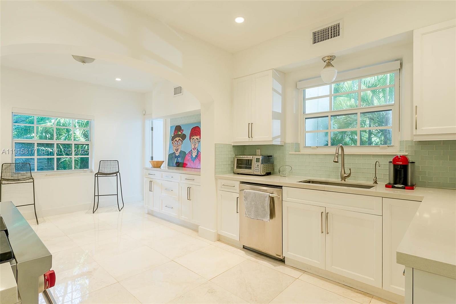 5835 La Gorce Dr Miami Beach, FL 33140