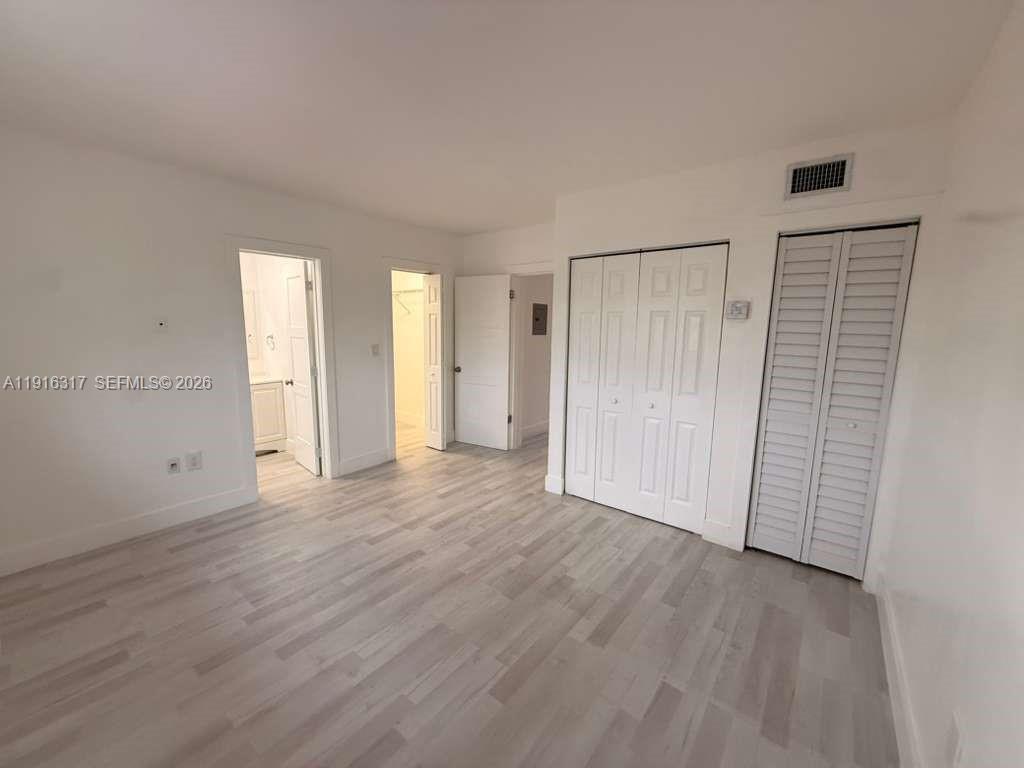 1280 W 54th St #322B Hialeah, FL 33012