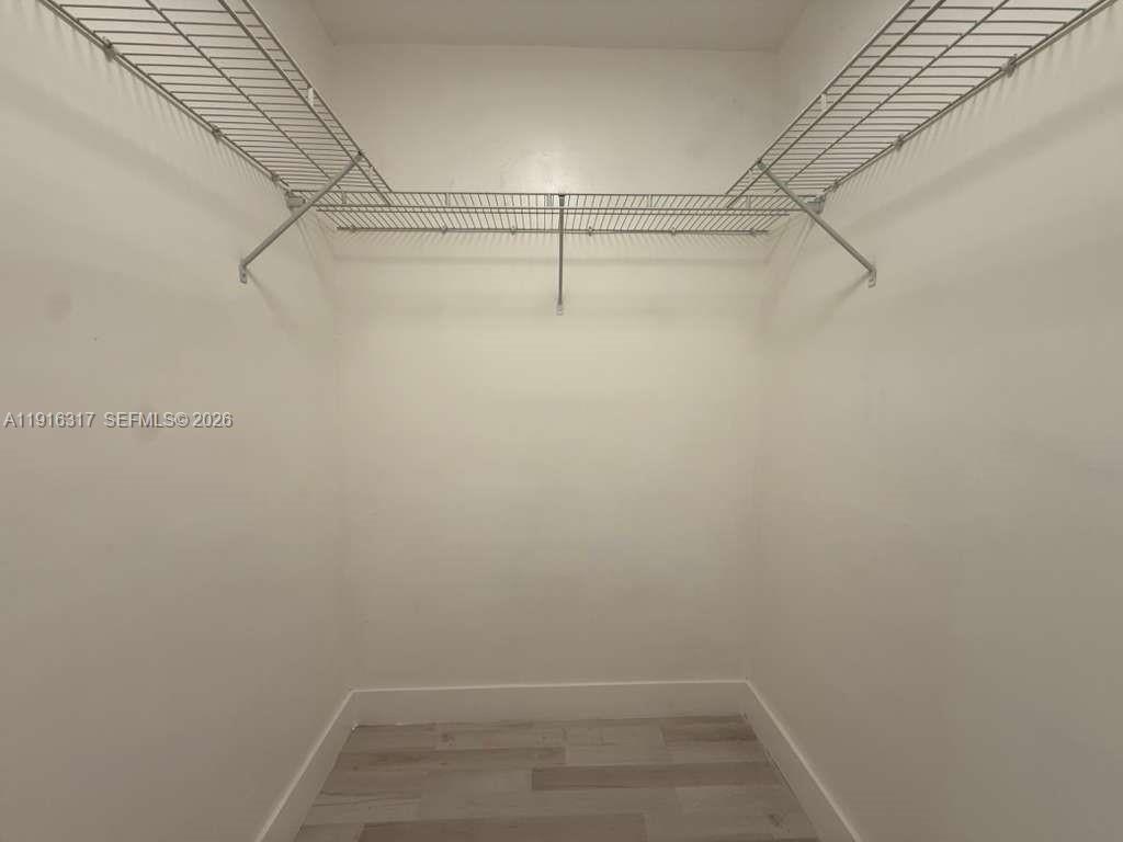 1280 W 54th St #322B Hialeah, FL 33012