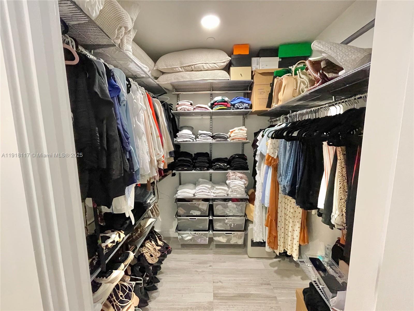 851 NE 1st Ave #2605 Miami, FL 33132