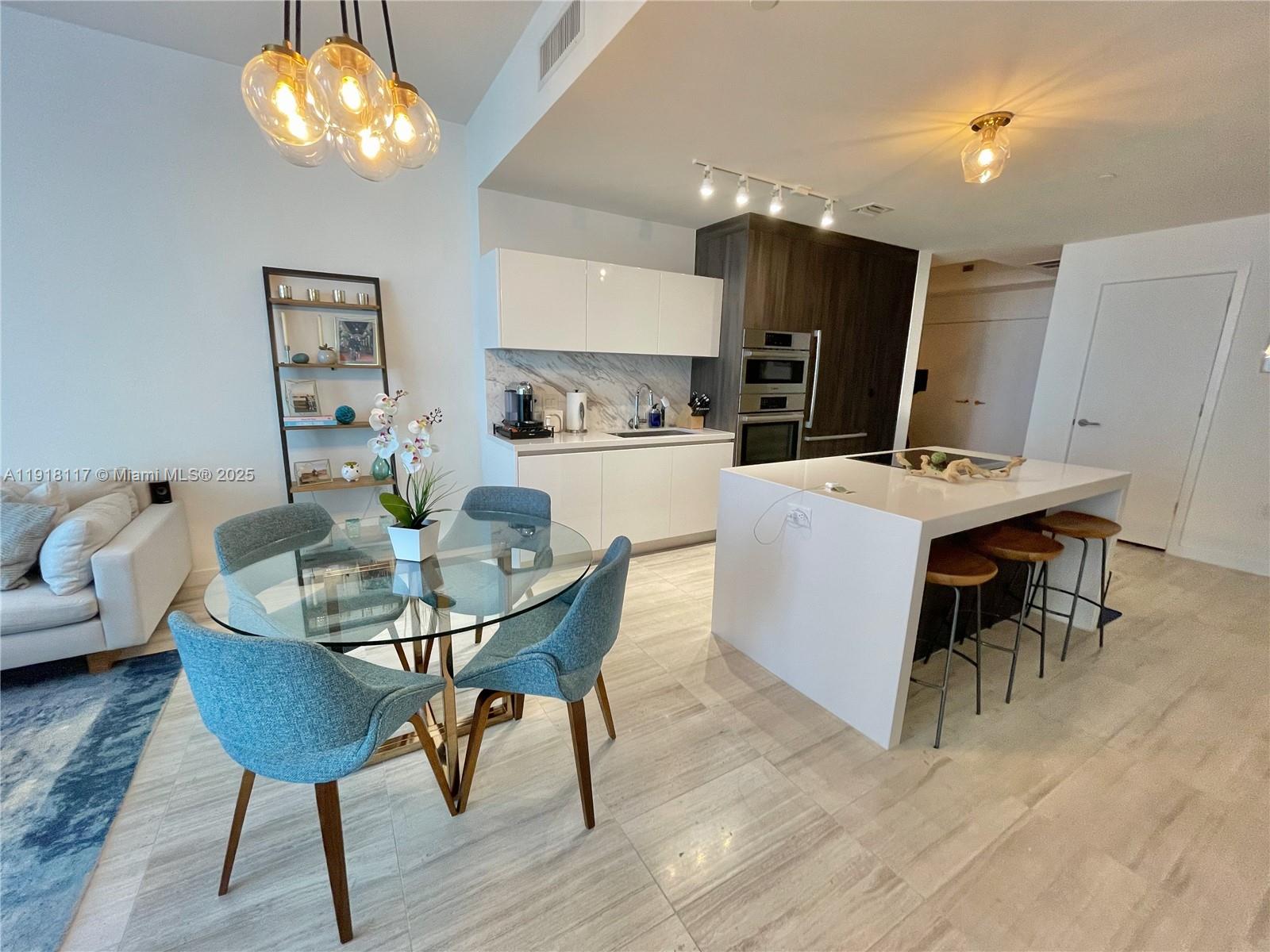 851 NE 1st Ave #2605 Miami, FL 33132