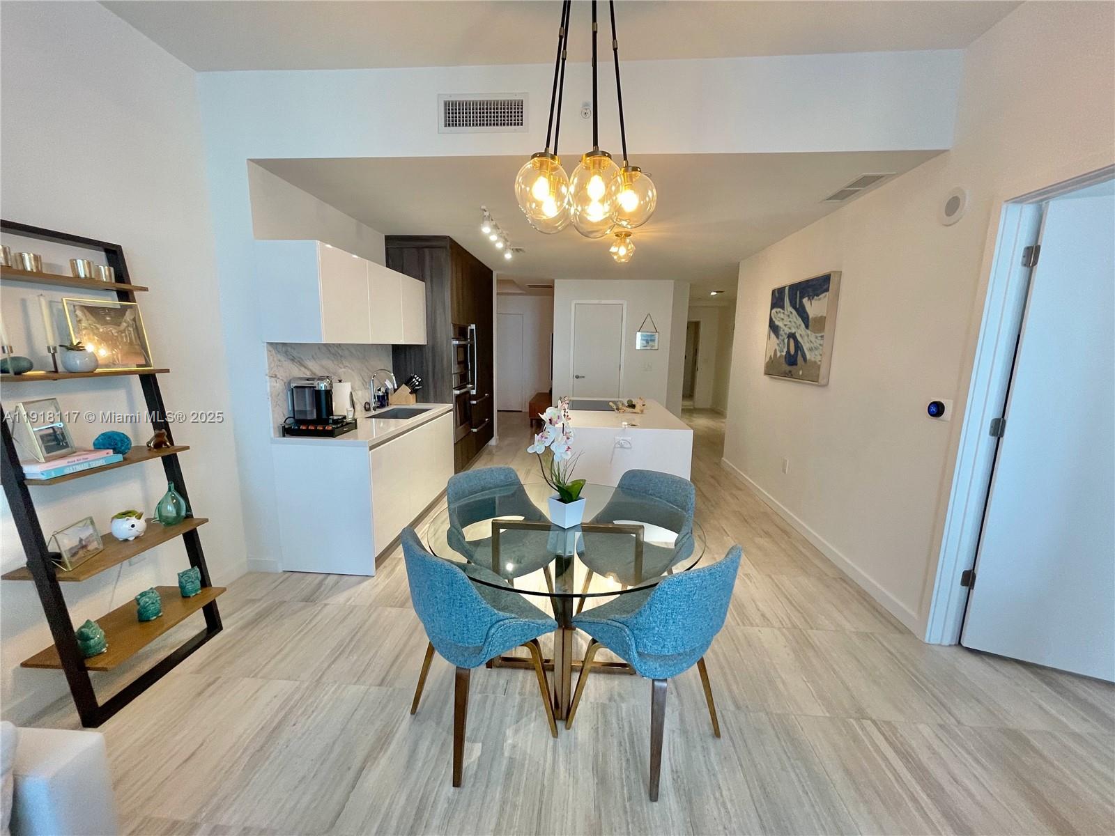 851 NE 1st Ave #2605 Miami, FL 33132