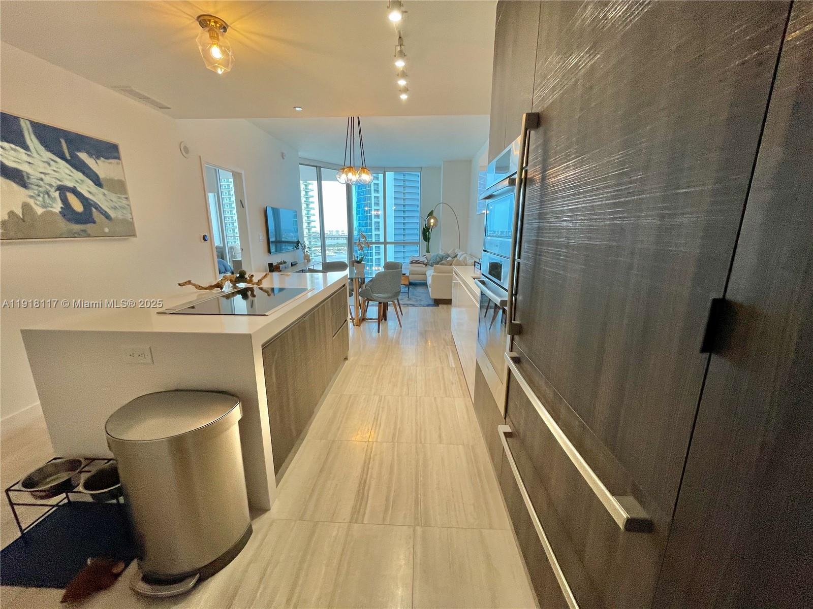 851 NE 1st Ave #2605 Miami, FL 33132