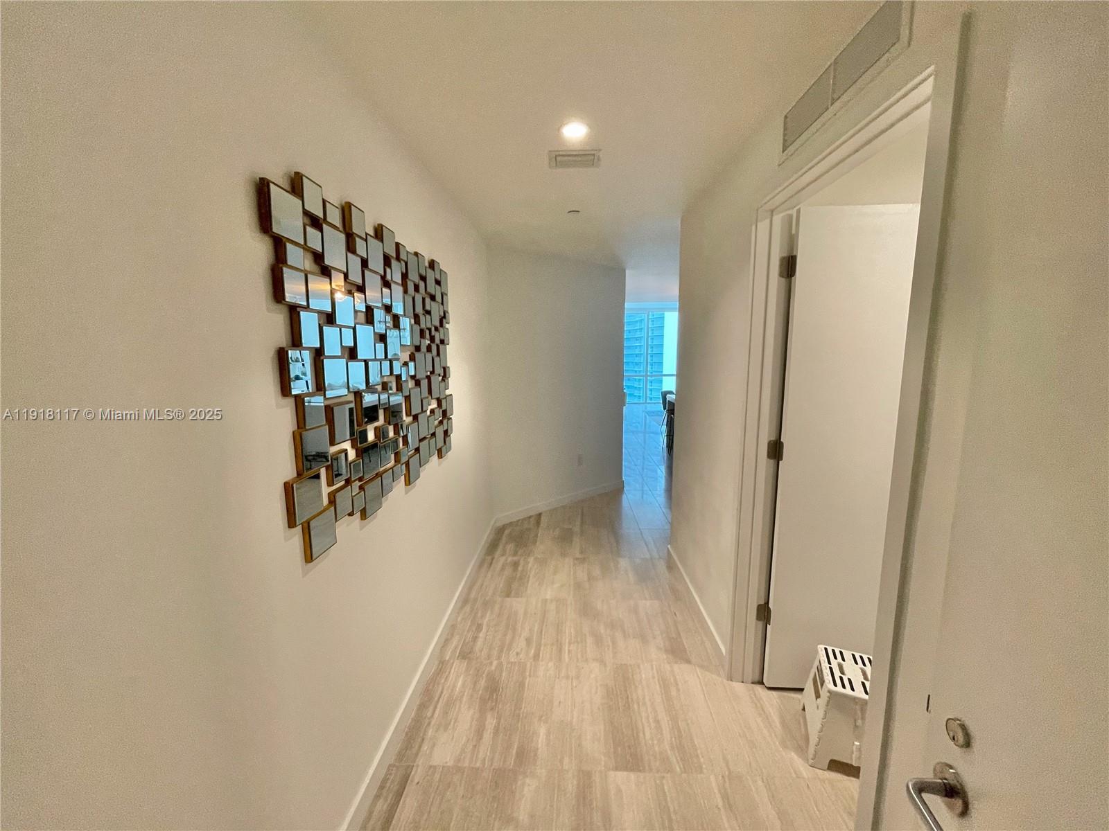 851 NE 1st Ave #2605 Miami, FL 33132