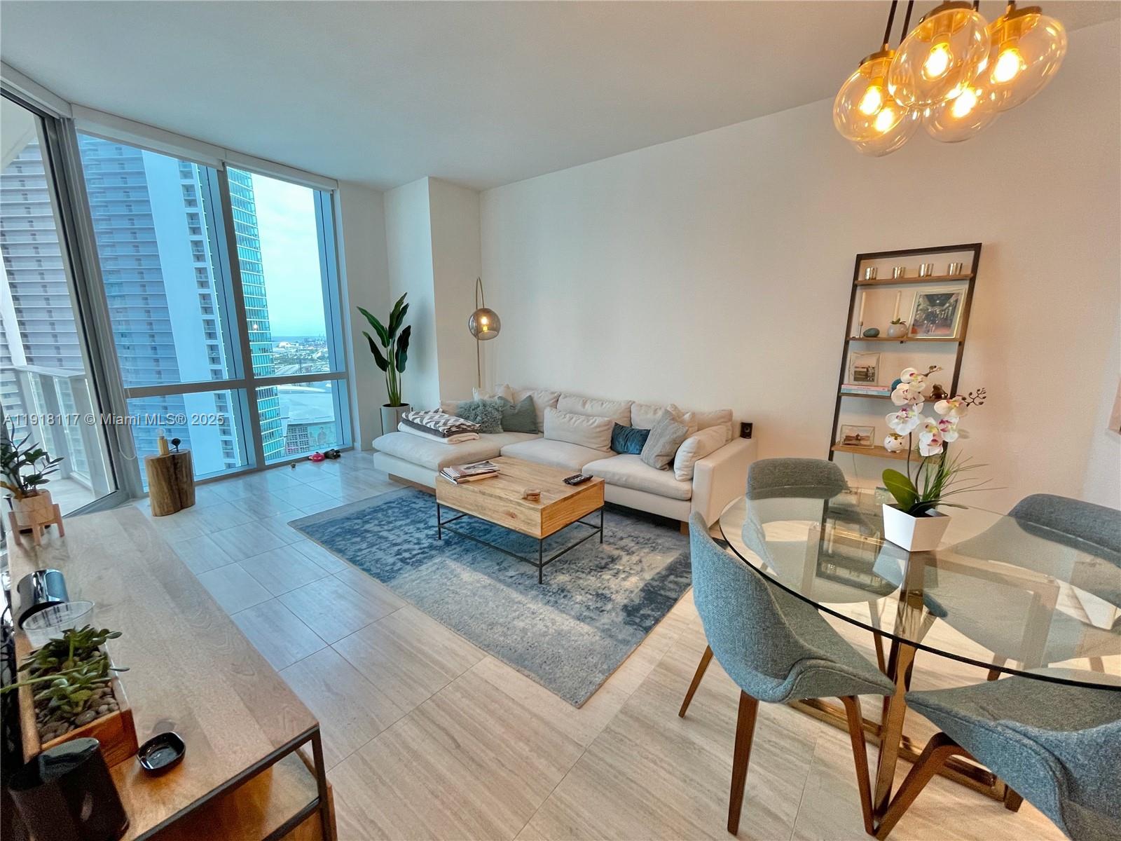 851 NE 1st Ave #2605 Miami, FL 33132