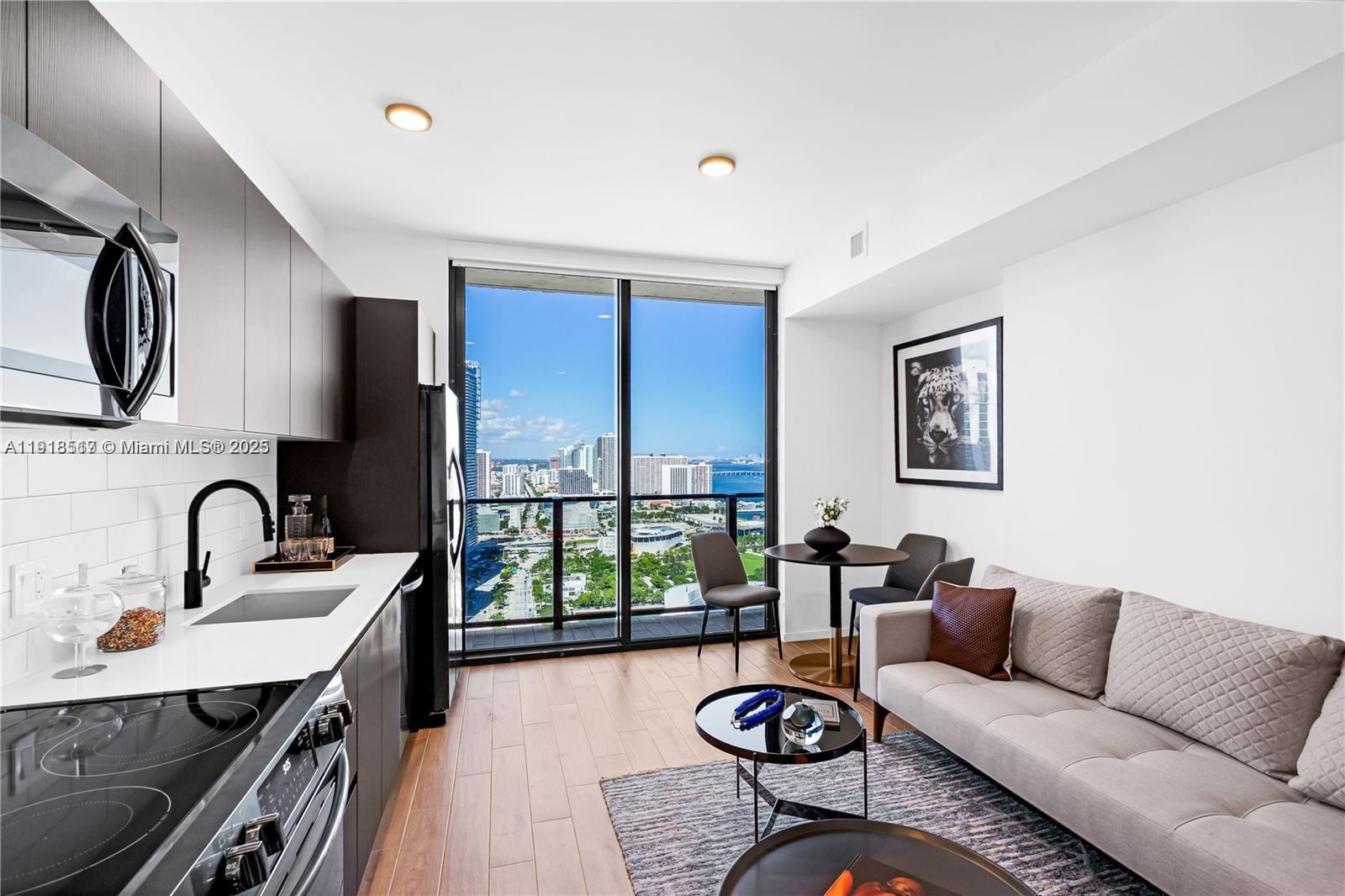 398 NE 5th St #3406 Miami, FL 33132