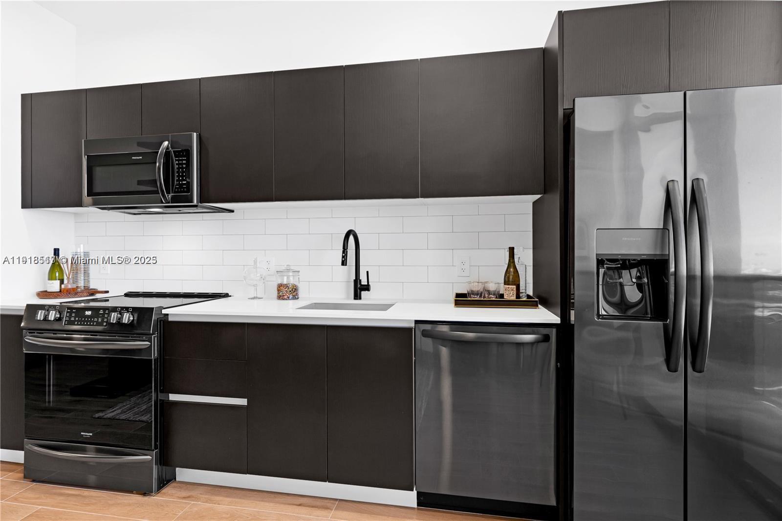 398 NE 5th St #3406 Miami, FL 33132