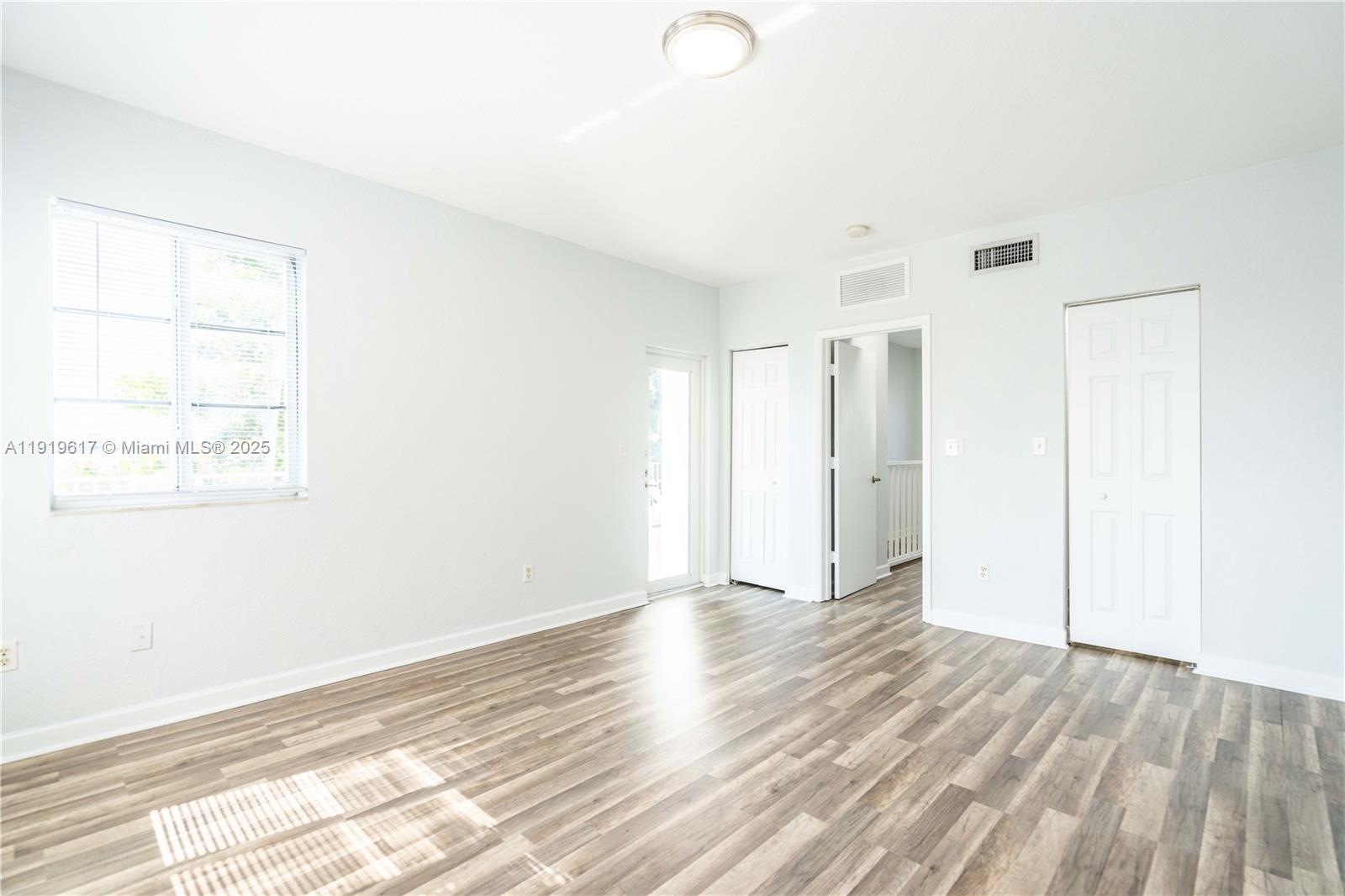 2180 Bay Dr #9B Miami Beach, FL 33141