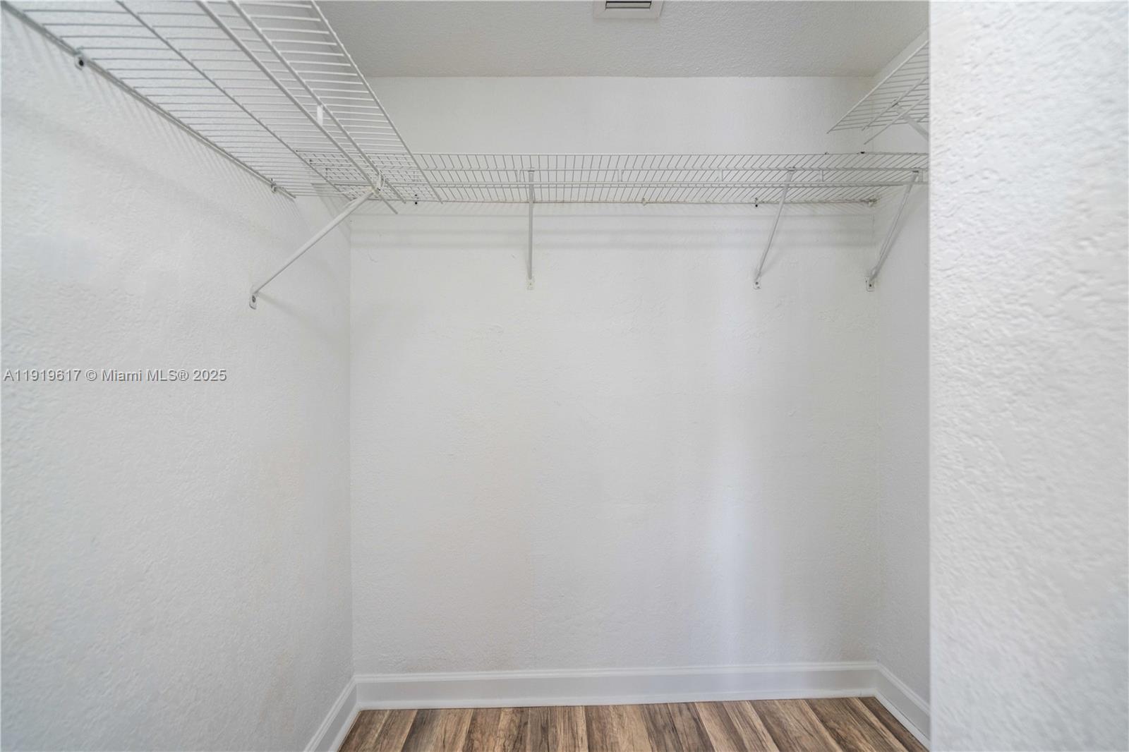 2180 Bay Dr #9B Miami Beach, FL 33141